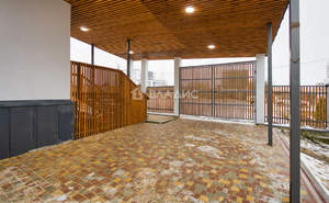 Дом 222м&sup2;, 2-этажный, участок 8 сот.  