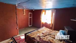 Дом 40м&sup2;, 2-этажный, участок 6 сот.  