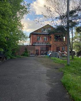 Дом 480м&sup2;, 4-этажный, участок 6 сот.  