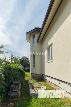 Дом 260м², 2-этажный, участок 9 сот.  