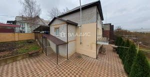 Дом 300м&sup2;, 3-этажный, участок 12 сот.  