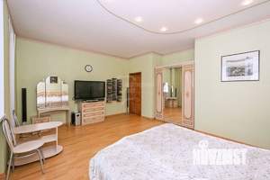 Коттедж 839м&sup2;, 4-этажный, участок 7 сот.  