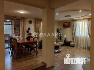 Дом 361м², 2-этажный, участок 17 сот.  