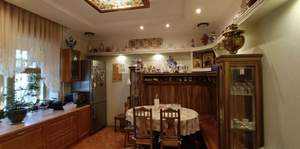 Дом 310м², 3-этажный, участок 10 сот.  