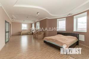Дом 650м², 2-этажный, участок 16 сот.  