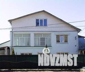 Дом 320м², 2-этажный, участок 13 сот.  