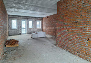 Дом 195м&sup2;, 3-этажный, участок 2 сот.  