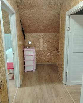 Дом 140м², 2-этажный, участок 4 сот.  