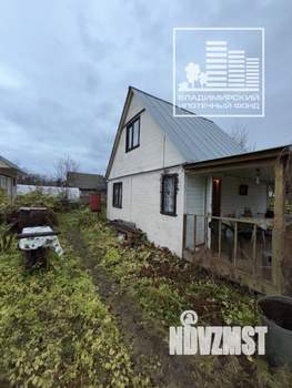 Дом 60м&sup2;, 2-этажный, участок 9 сот.  