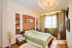 Таунхаус 349м², 4-этажный, участок 2 сот.  