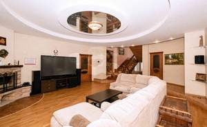 Дом 839м&sup2;, 4-этажный, участок 7 сот.  