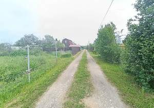 Дом 40м², 2-этажный, участок 6 сот.  