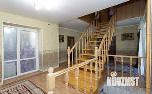 Дом 320м², 2-этажный, участок 13 сот.  