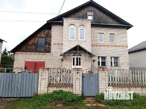Дом 221м², 2-этажный, участок 8 сот.  