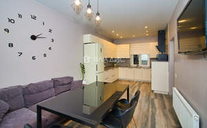 Дом 228м², 3-этажный, участок 10 сот.  