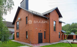 Дом 186м&sup2;, 2-этажный, участок 8 сот.  