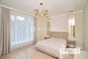 Дом 219м², 2-этажный, участок 14 сот.  
