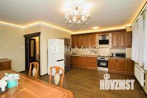 Дом 251м², 3-этажный, участок 6 сот.  