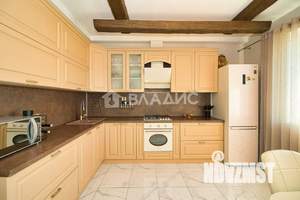 Дом 284м², 2-этажный, участок 14 сот.  