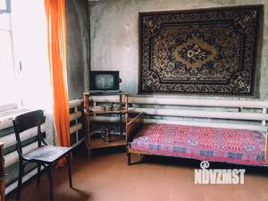 Дом 50м², 2-этажный, участок 10 сот.  