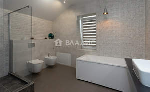 Дом 186м&sup2;, 2-этажный, участок 8 сот.  