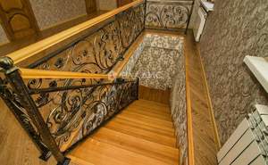 Дом 300м&sup2;, 3-этажный, участок 12 сот.  