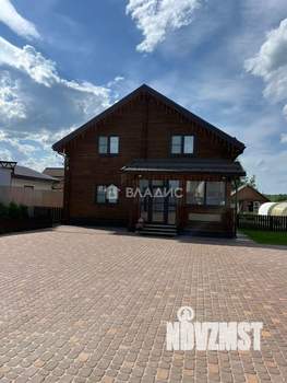 Дом 199м&sup2;, 2-этажный, участок 15 сот.  