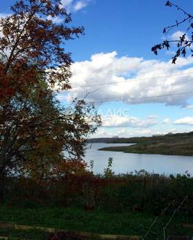 Дом 49м&sup2;, 2-этажный, участок 4 сот.  