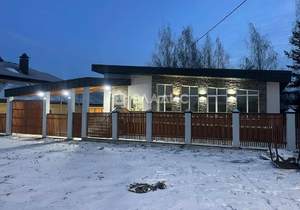 Дом 222м&sup2;, 2-этажный, участок 8 сот.  