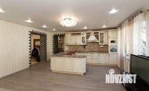 Дом 320м², 2-этажный, участок 13 сот.  
