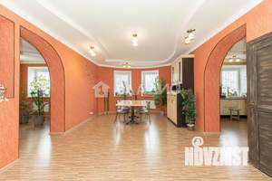 Дом 650м², 2-этажный, участок 16 сот.  