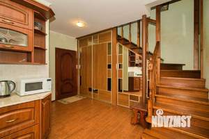 Дом 175м², 2-этажный, участок 4 сот.  