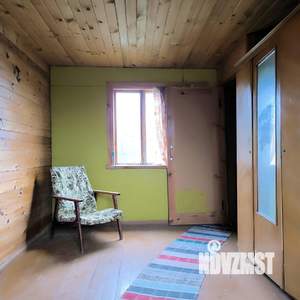 Дом 30м&sup2;, 2-этажный, участок 6 сот.  