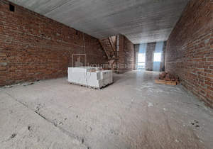 Дом 195м&sup2;, 3-этажный, участок 2 сот.  