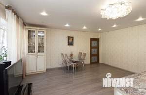 Дом 320м², 2-этажный, участок 13 сот.  