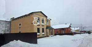 Дом 240м&sup2;, 3-этажный, участок 8 сот.  