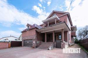 Коттедж 839м&sup2;, 4-этажный, участок 7 сот.  