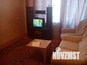 1-к квартира, посуточно, 33м2, 4/9 этаж