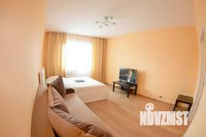 1-к квартира, посуточно, 40м2, 7/18 этаж