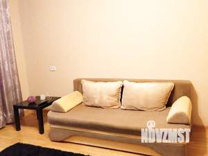 1-к квартира, посуточно, 39м2, 1/1 этаж