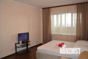 1-к квартира, посуточно, 40м2, 9/9 этаж