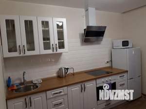 1-к квартира, посуточно, 40м2, 8/17 этаж