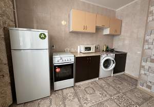 1-к квартира, на длительный срок, 42м2, 10/18 этаж