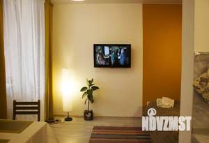 Студия квартира, посуточно, 35м2, 1/18 этаж