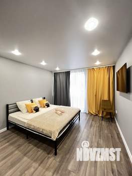 1-к квартира, посуточно, 42м2, 7/18 этаж