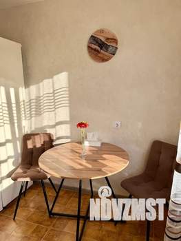 1-к квартира, посуточно, 38м2, 6/9 этаж