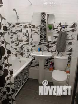 1-к квартира, посуточно, 38м2, 13/18 этаж