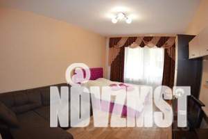 1-к квартира, посуточно, 45м2, 1/18 этаж