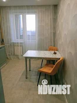 1-к квартира, посуточно, 32м2, 4/10 этаж