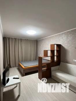 Студия квартира, посуточно, 40м2, 4/5 этаж